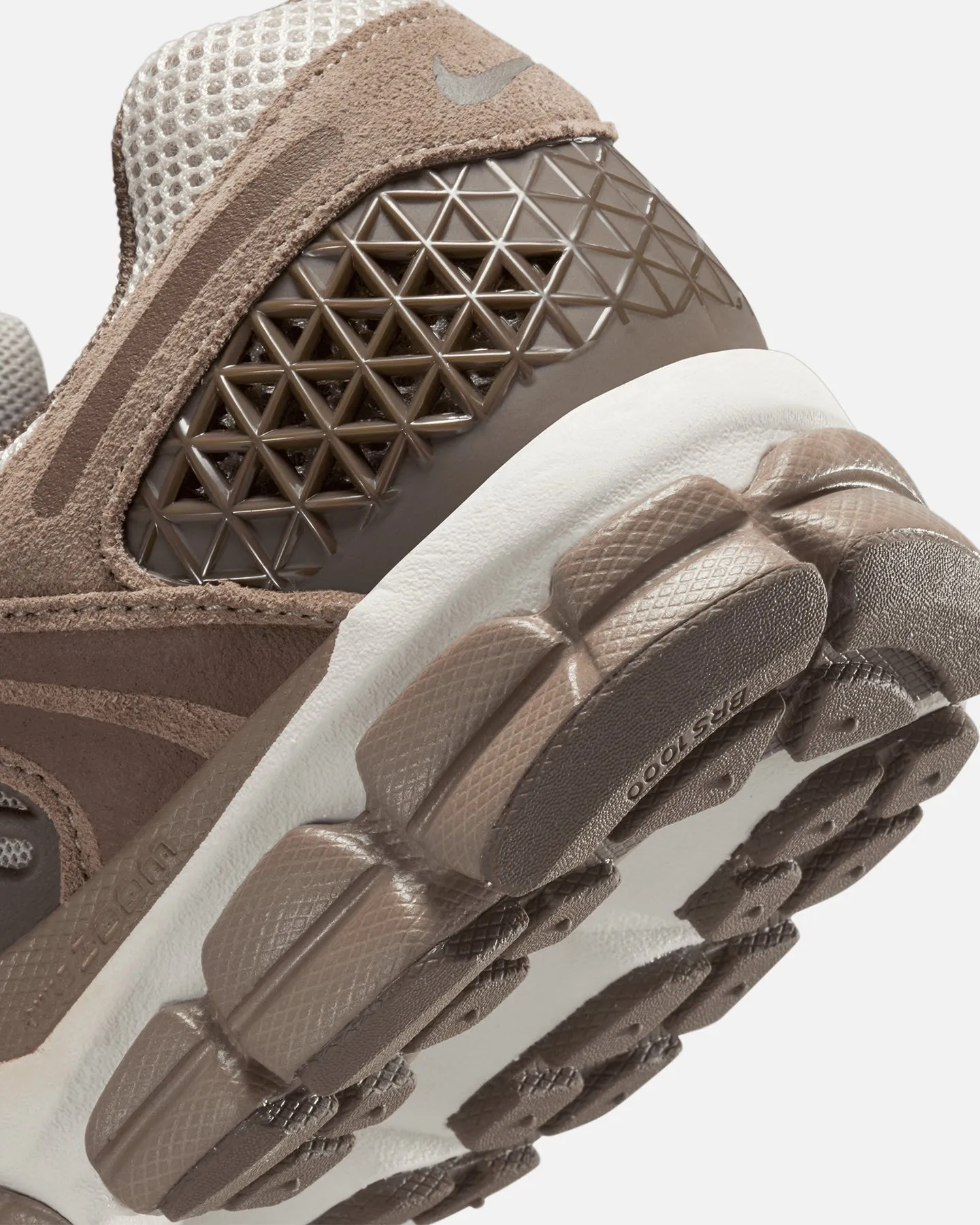 Nike Zoom Vomero 5 Grey