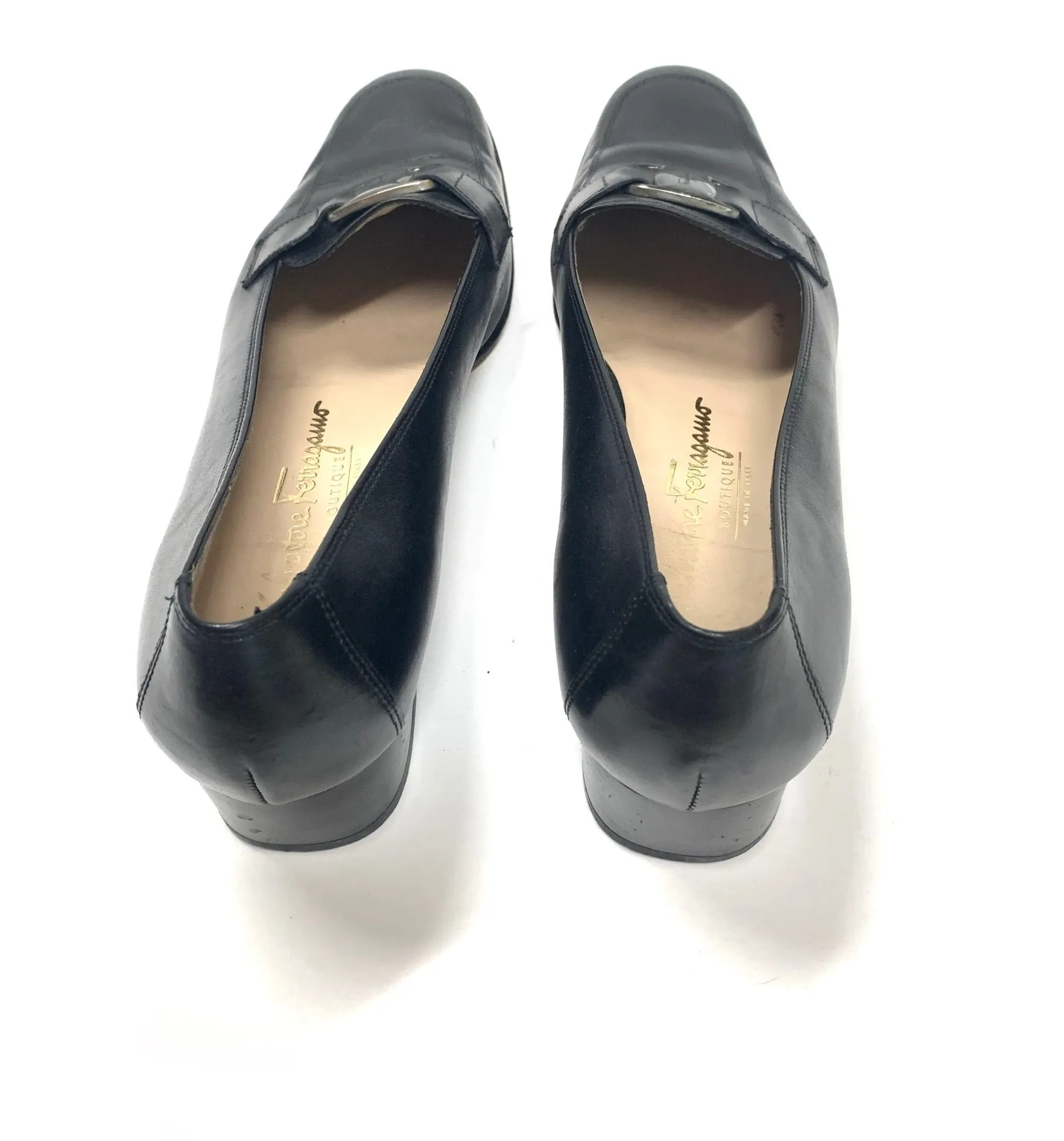 SALVATORE FERRAGAMO LEATHER PUMPS WITH SIGNATURE BUCKLE SIZE 8.5 2A