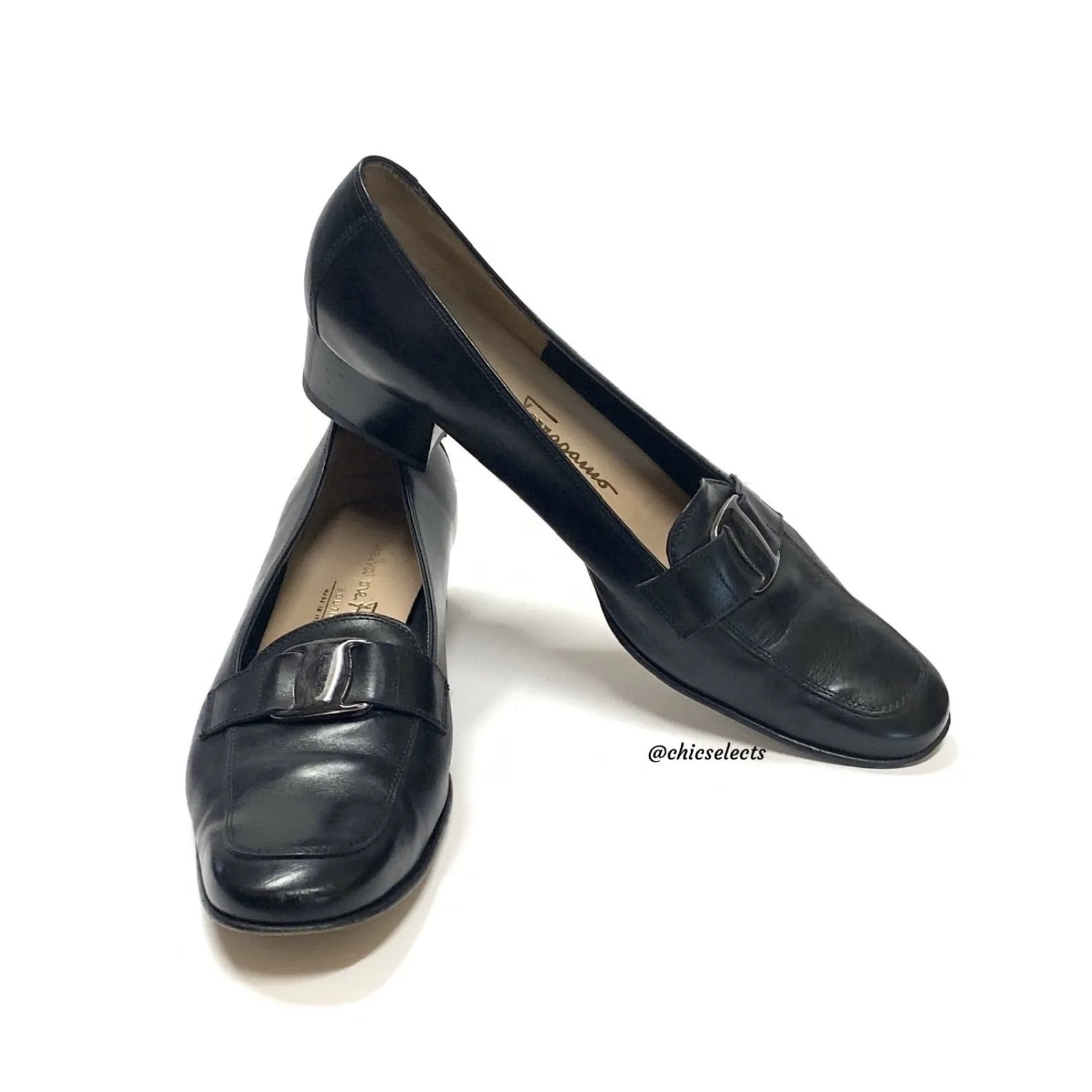 SALVATORE FERRAGAMO LEATHER PUMPS WITH SIGNATURE BUCKLE SIZE 8.5 2A