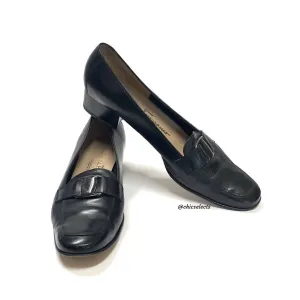 SALVATORE FERRAGAMO LEATHER PUMPS WITH SIGNATURE BUCKLE SIZE 8.5 2A