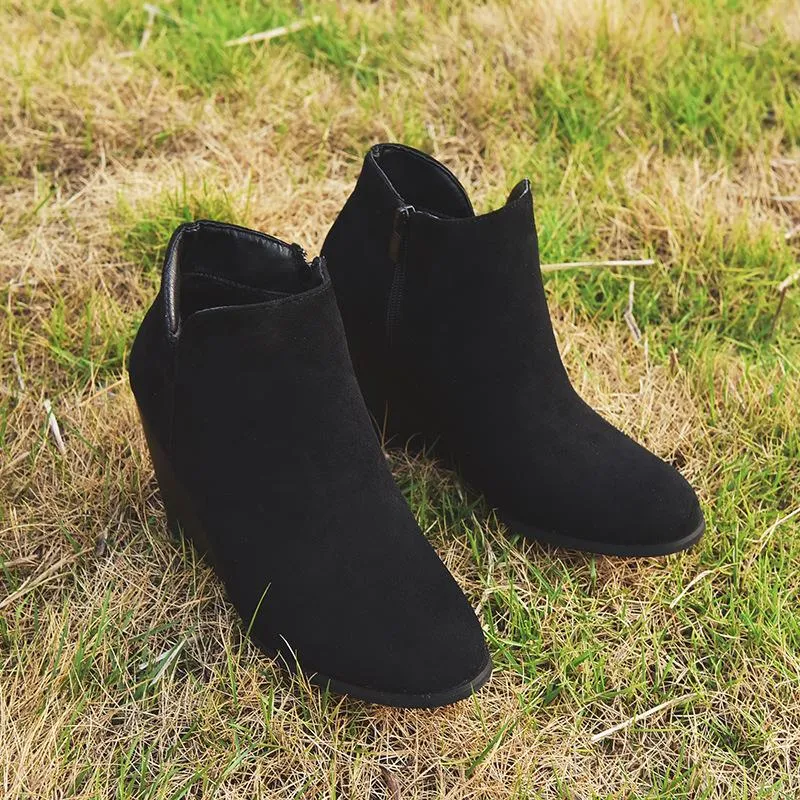 Women Winter Fashion Medium High Leopard Suede Wedge Boots