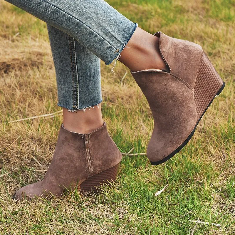 Women Winter Fashion Medium High Leopard Suede Wedge Boots
