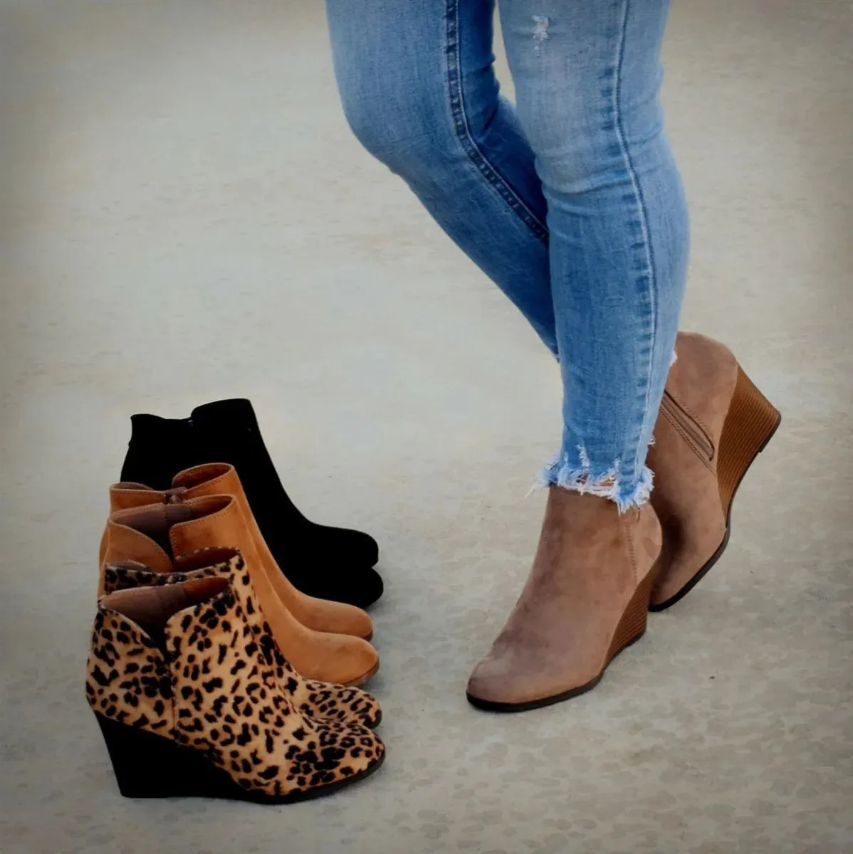 Women Winter Fashion Medium High Leopard Suede Wedge Boots